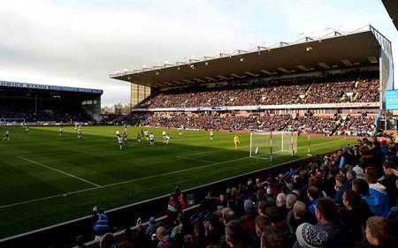 签下董国建张德顺 这个跑步俱乐部要起飞？.